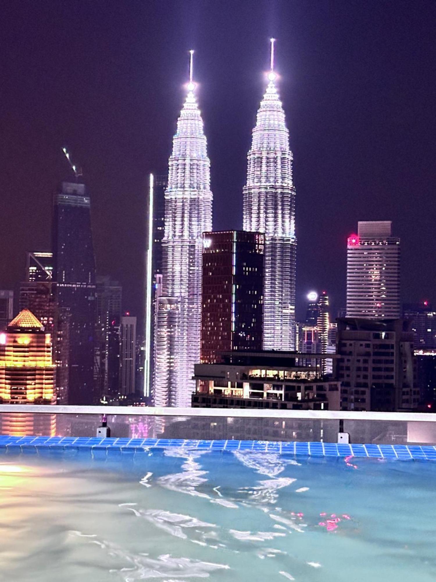 The Luxe Infinitum Klcc By Kl Malaysia Apartment Kuala Lumpur Exterior photo